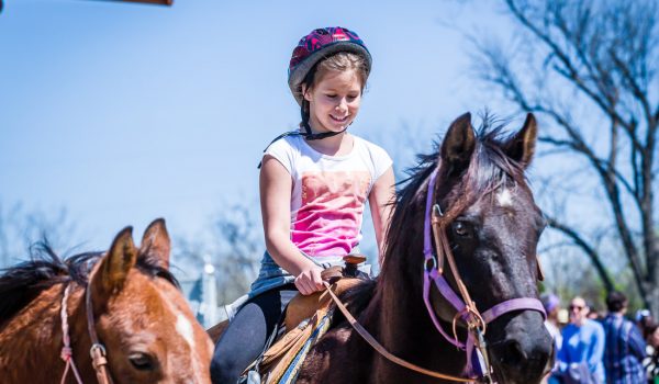 kids-on-horses